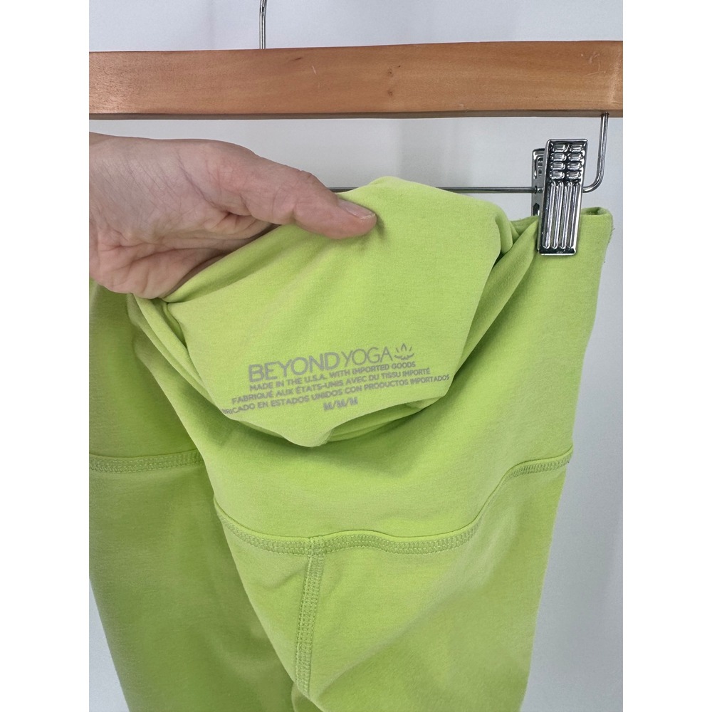 Beyond Yoga Activewear Set Women Medium Lime Green Cropped Tank & Leggings - Picture 10 of 13